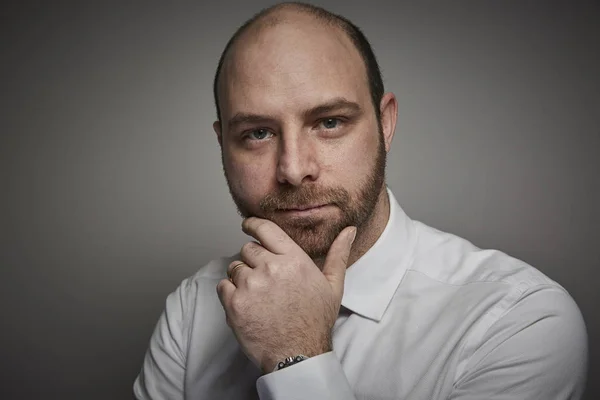 Retrato de hombre de negocios adulto — Foto de Stock