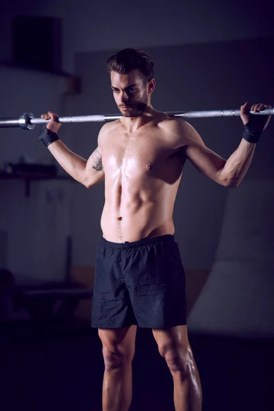 Mężczyzna Crossfitter Treningu Fitness Club — Zdjęcie stockowe