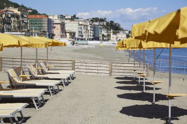 20 Mayıs 2020, Liguria İtalya. Coronavirus Pandemia yüzünden kapalı plaj.