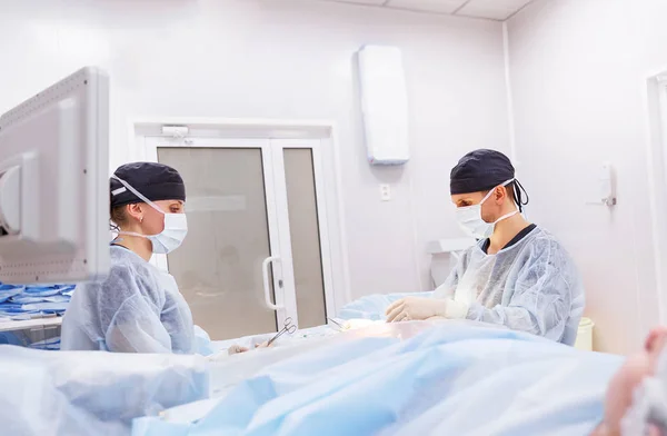 Doctor Assistant Operating Room Surgical Venous Vascular Surgery Clini — Stock Photo, Image