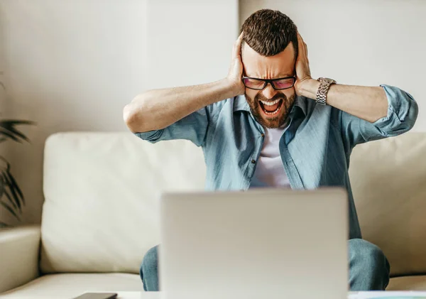 Infeliz Cansado Alegre Hombre Negocios Estrés Casa Oficina Trabajando Computar —  Fotos de Stock