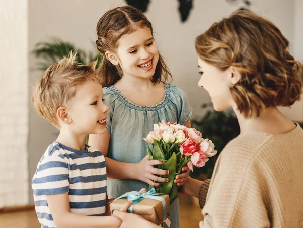 Cheerful Little Girl Bouquet Tulip Flowers Youngest Brother Gift Box — Stock Photo, Image