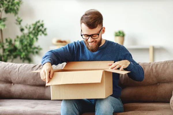 Cheerful Bearded Man Glasses Smiling Looking Carton Box Delivered Goods — Stock Photo, Image