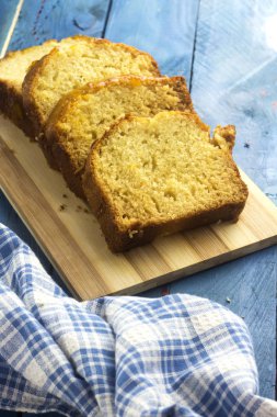 Arapça ev yapımı Lirası turuncu pasta dilimlenmiş