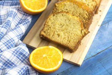 Arapça ev yapımı Lirası turuncu pasta dilimlenmiş