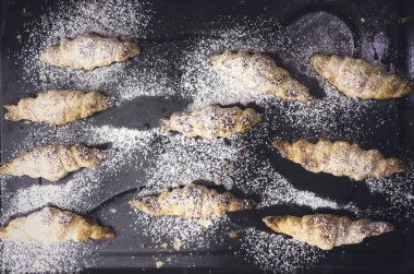 ev yapımı küçük kruvasan hazırlanması