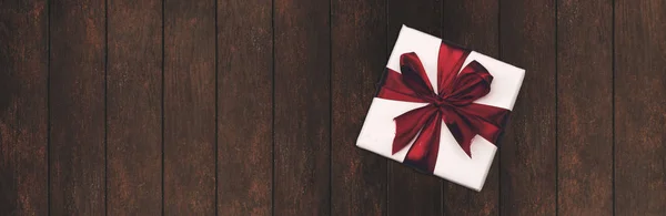 Caja Regalo Navidad Sobre Fondo Madera — Foto de Stock