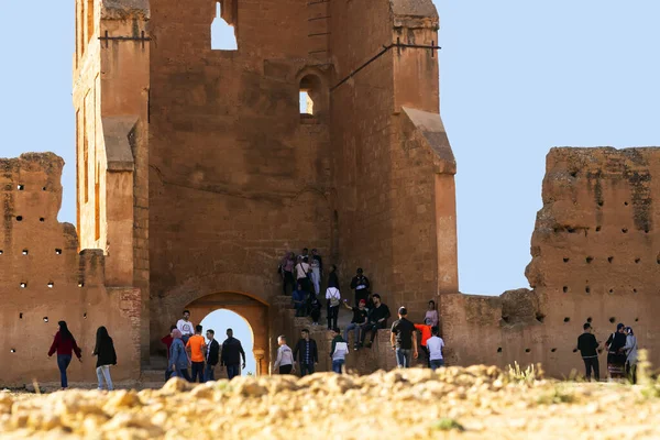 Тлемсен Алжир Марта 2020 Года Народы Фотографируются Древними Руинами Эль — стоковое фото