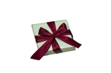 Noel arkaplanlı hediye kutusu beyaza izole edilmiş, tatil hazırlığı