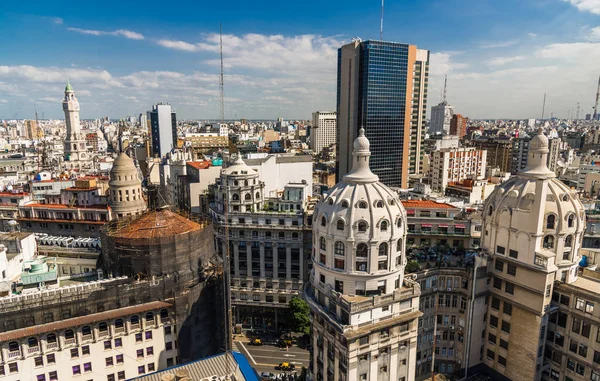 Vue aérienne du centre-ville de Buenos Aires, Argentine, par une journée ensoleillée . — Photo