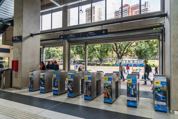 Buenos Aires, Argentina - 22 de junio de 2019: Estación de tren de nueva construcción Belgrano C — Foto de Stock