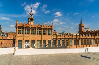 Barselona, İspanya - 31 Temmuz 2019: Caixaforum sanat galerisi binası