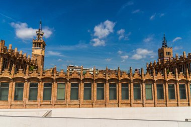 Barselona, İspanya - 31 Temmuz 2019: Caixaforum sanat galerisi binası