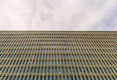 Bir binanın geometrik mimari öğelerinin soyut görünümü.