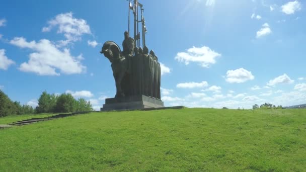 Monument In Memory of the Ledovoye Battle — Stock Video