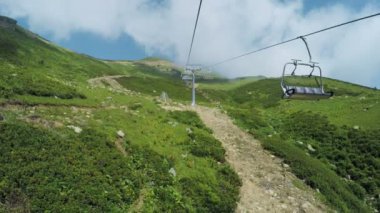 Asansörler yaz dağlarında