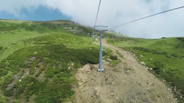 Asansörler yaz dağlarında