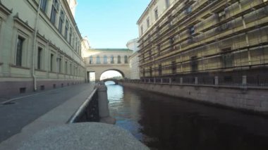 Kanal ve Hermitage yakınındaki Köprüsü