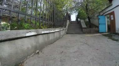 Merdiven terk edilmiş