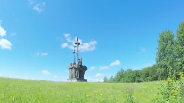 Monument ter nagedachtenis van de slag van Ledovoye — Stockvideo