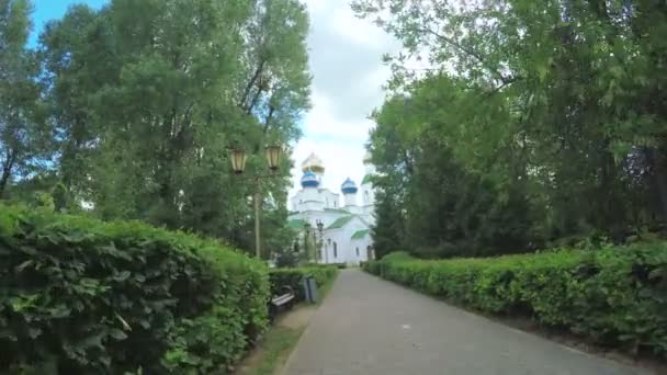 Calles y aceras de la ciudad de Bobruisk — Vídeo de stock