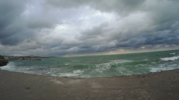 Storm sea and concrete pier — Stock Video
