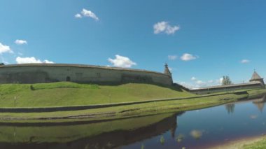 Pskov Kremlin yaz aylarında