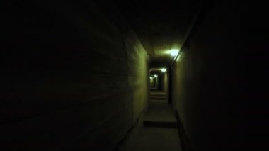 Fener ile beton tonel