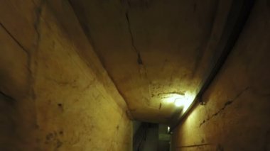 Fener ile beton tonel