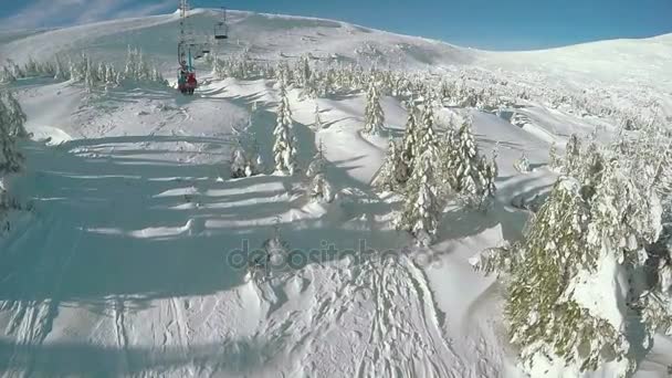 Landing vanaf skilift — Stockvideo