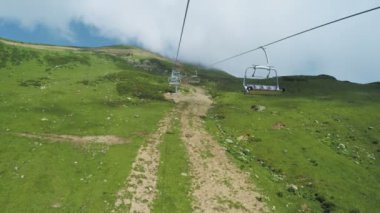 Asansörler yaz dağlarında