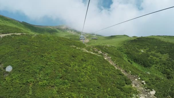 Bergbahnen im Sommer — Stockvideo