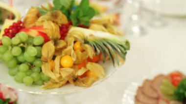 Unutulmamalı masaya servis