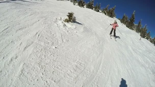 Opleiding in het skiën — Stockvideo