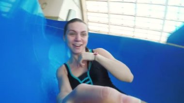 İniş su cazibe kadın