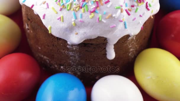 Easter cake and painted eggs — Stock Video