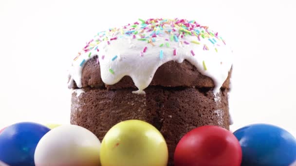 Easter cake and painted eggs — Stock Video