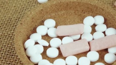 Nane tabletler ve sakız