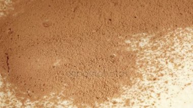 Kakao tiramisu üzerinde