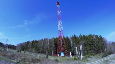 Yeniden iletim baz istasyonu