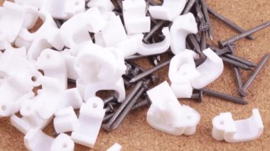 Kablolama ve çivi zımbalama