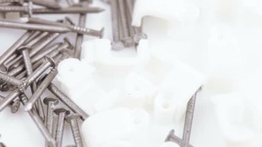 Kablolama ve çivi zımbalama