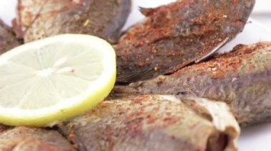 Limonlu kızarmış sazan