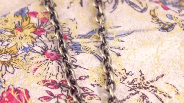 Embrayage avec chaînes 