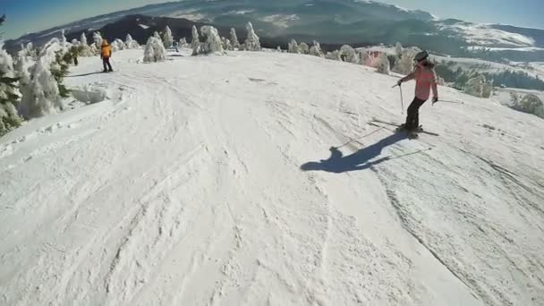 Обучение лыжам — стоковое видео