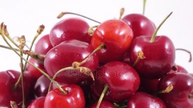 Meyveleri tatlı kiraz