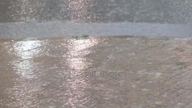 Asfalt üzerinde ışık makineleri