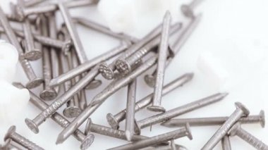 Kablolama ve çivi zımbalama