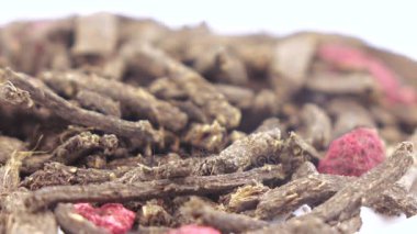 Ivan-Çay Ahududu ile