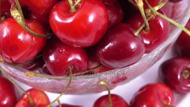 Bär av sweet cherry — Stockvideo